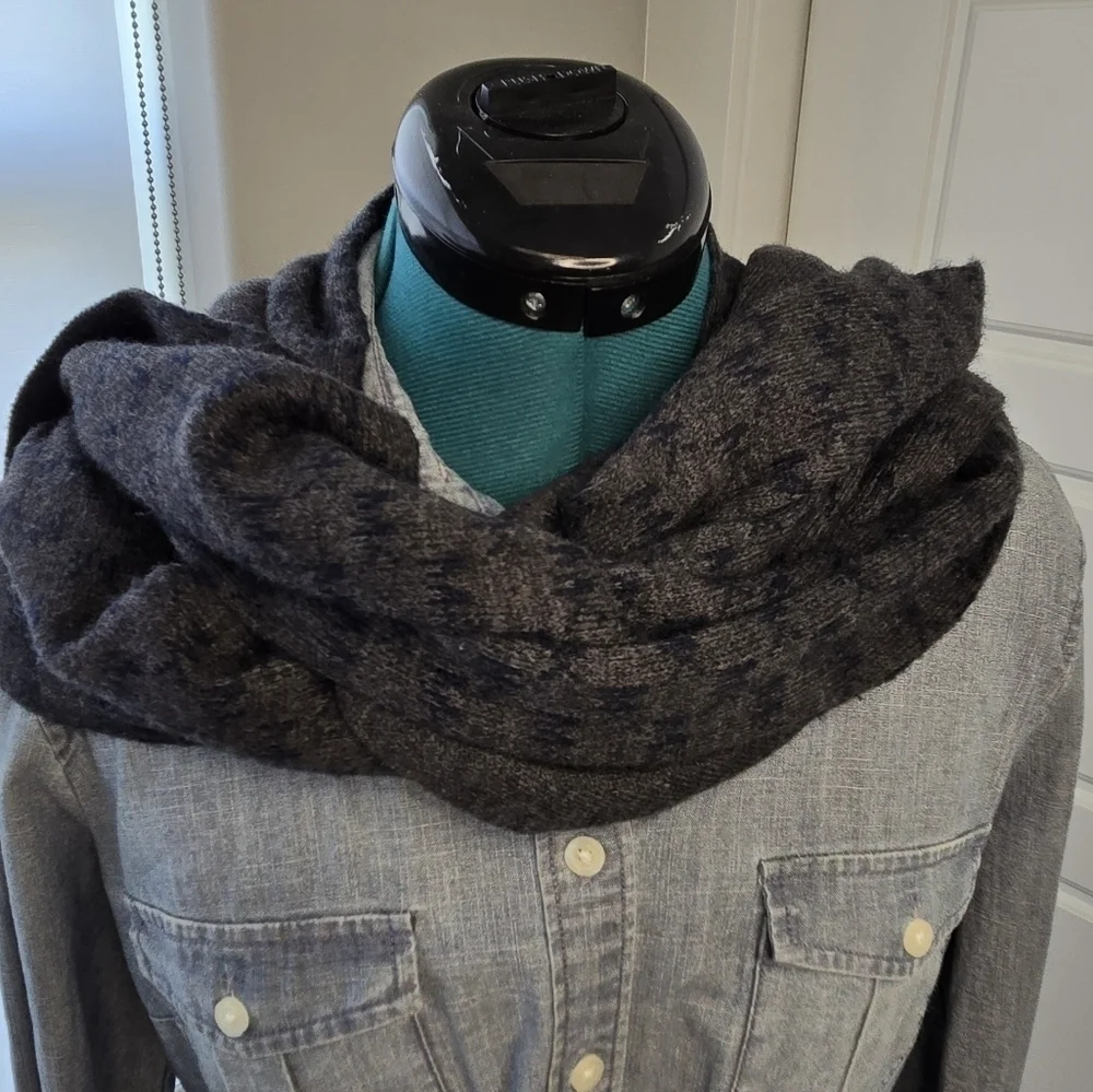 MICHAEL KORS LONG SCARF DARK GREY BLUE MK LOGO PRINT UNISEX MENSWEAR MENS OS